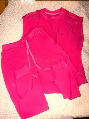 MEDCOUTURE Hot Pink Scrub Set